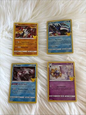 Bundle 4 Pokemon Celebrations 25th Anniversary Pokemon Cards Like New